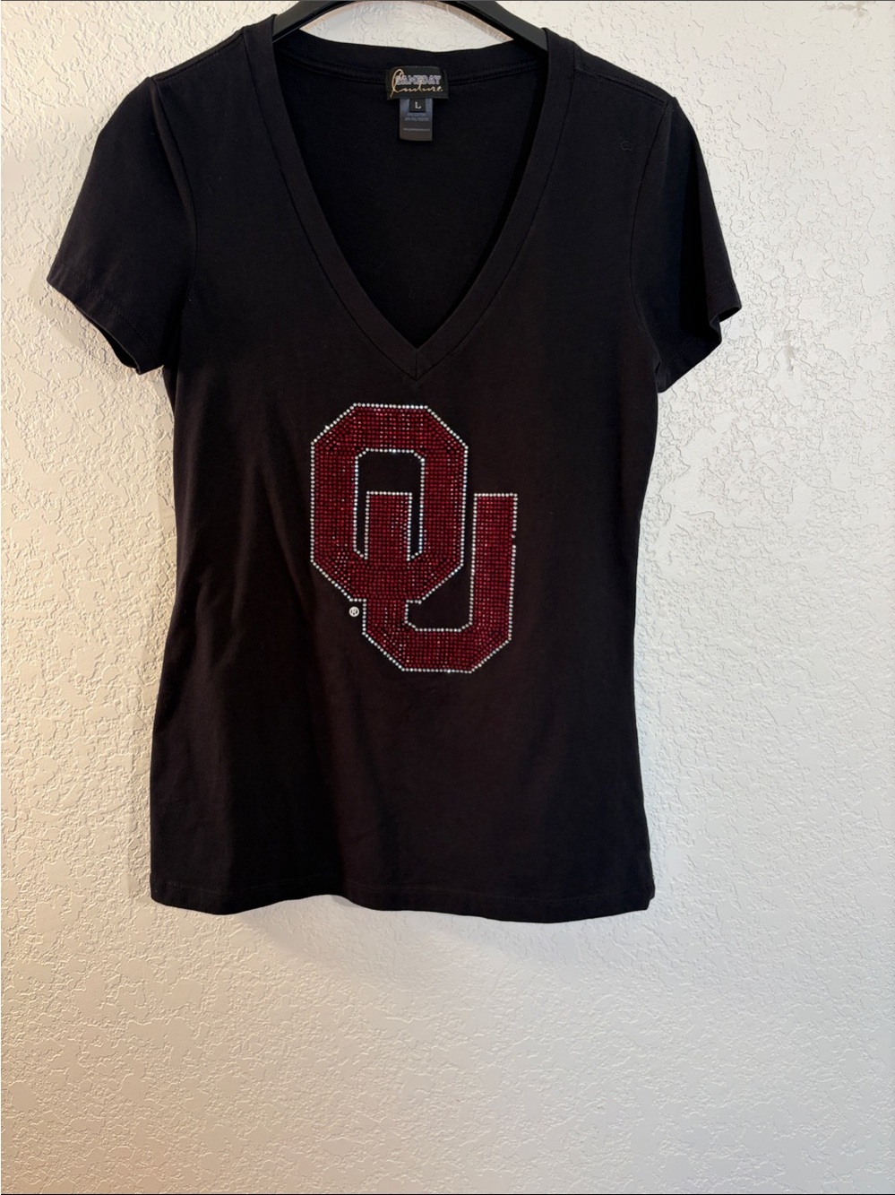 OU Sooners Women's Black V-Neck Tee with Red Rhinestone Logo